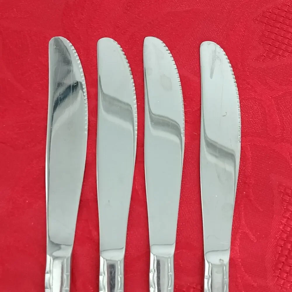 4X BK Oneida Community SATINIQUE Like READ Stainless Butter Dinner Knives